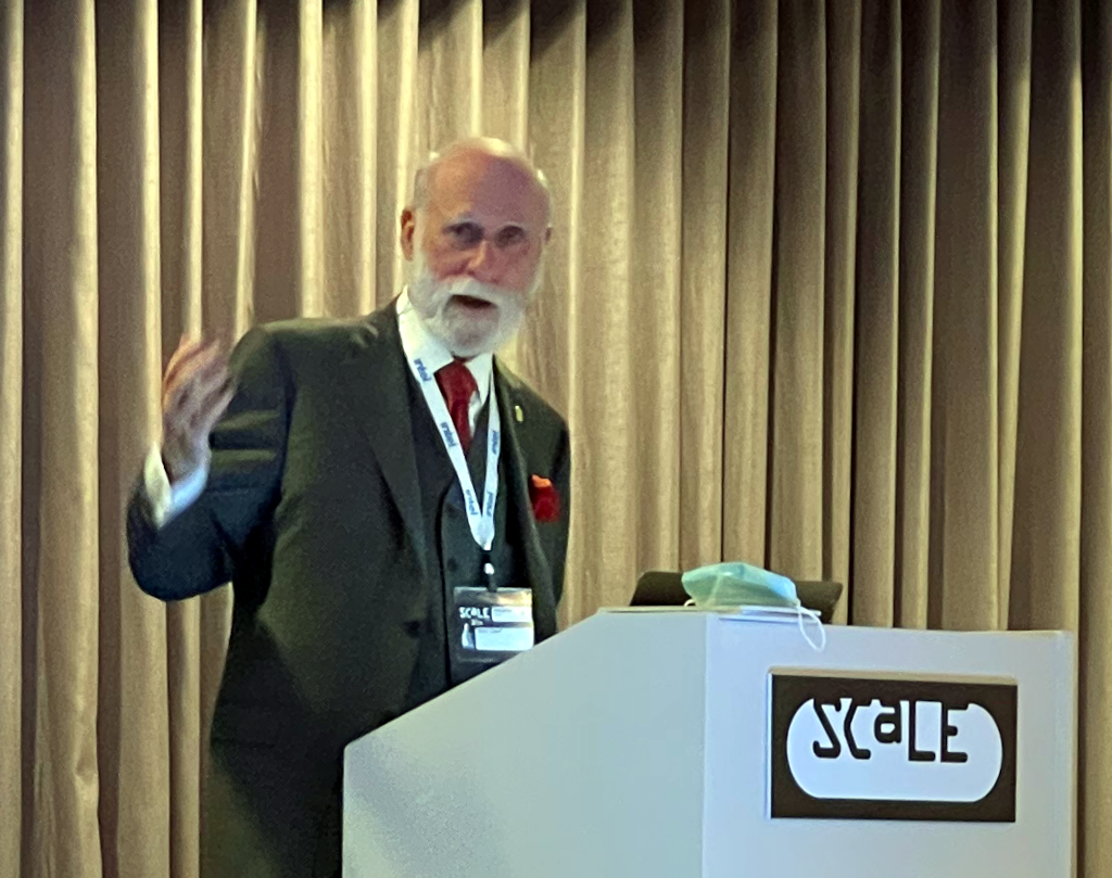 Vint Cerf in front of a podium